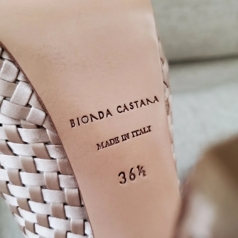Bionda Castana Cloth Sandals sz 5.5